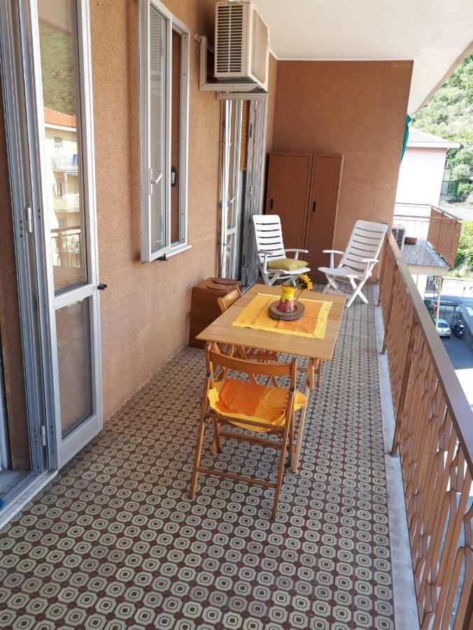 Vreni Lodge Finale Ligure Luaran gambar