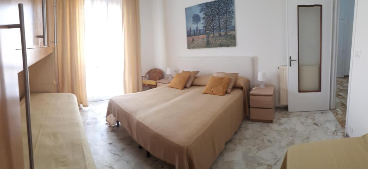 Vreni Lodge Finale Ligure Luaran gambar