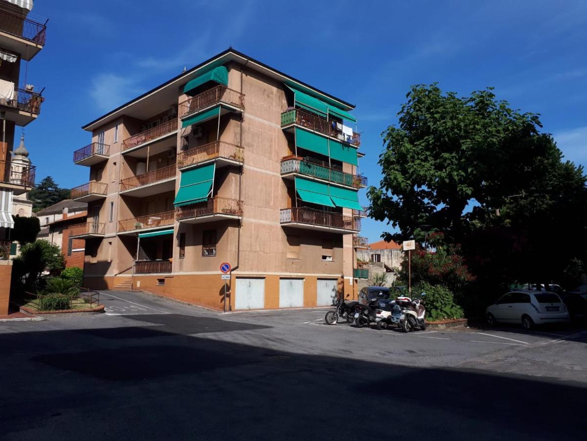 Vreni Lodge Finale Ligure Luaran gambar