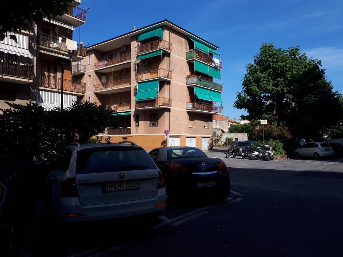 Vreni Lodge Finale Ligure Luaran gambar